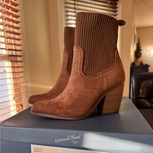 Universal Thread Kinley Boots